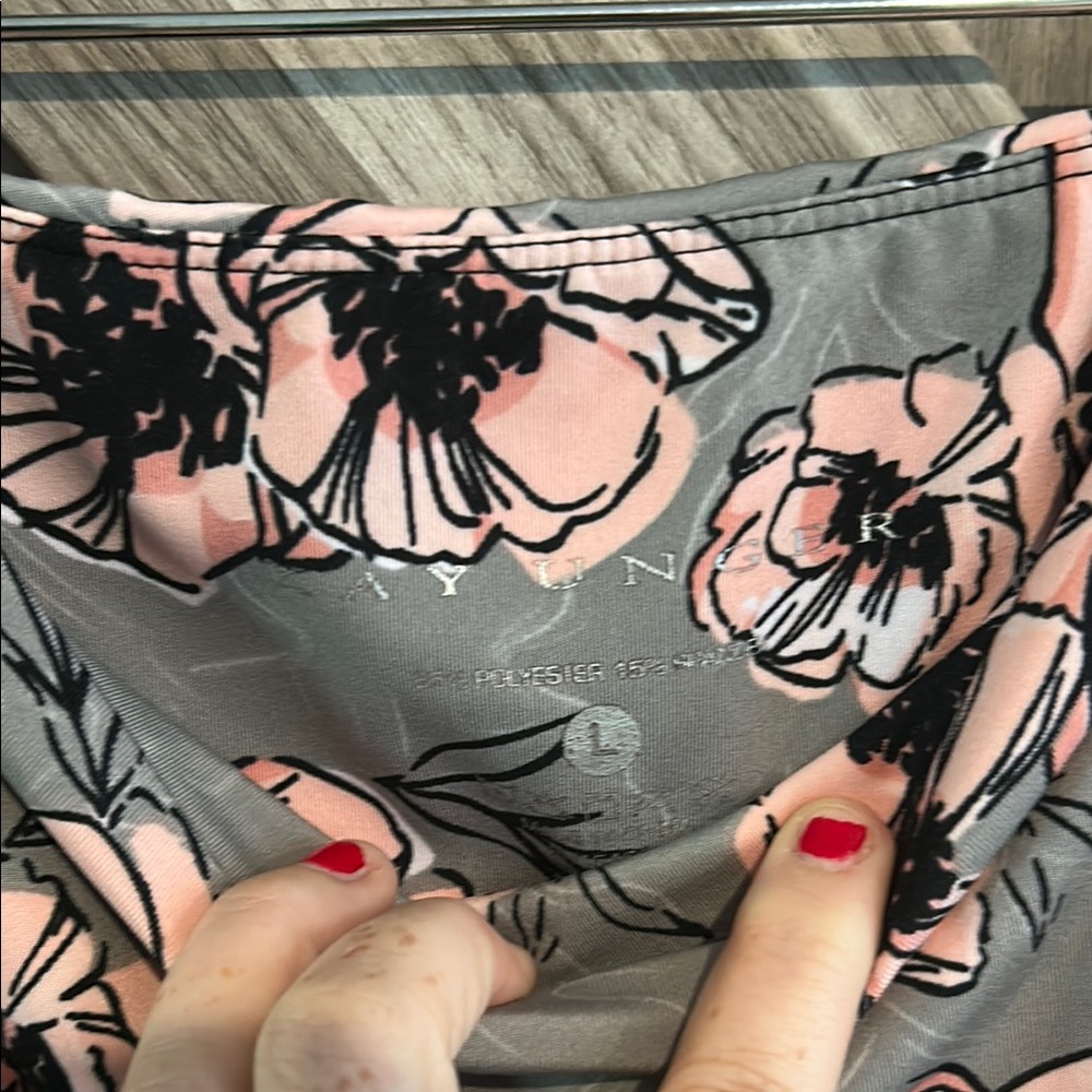 Kay Unger Gray Leggings with Pink Floral Print - Picture 2 of 3